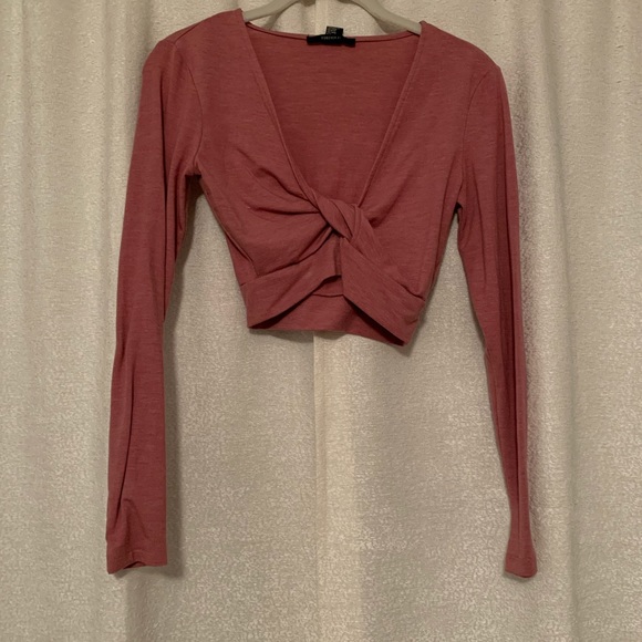 Crop top🌸 - Picture 1 of 1